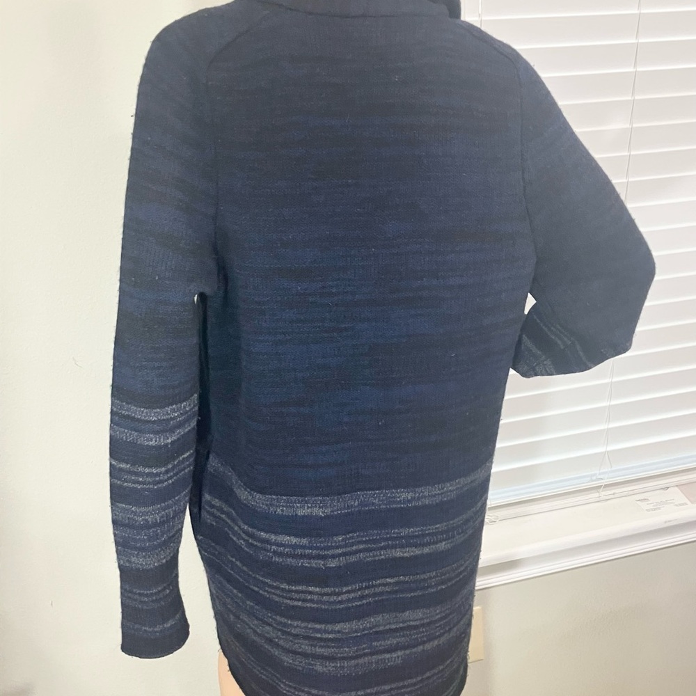 Vince EUC, Dark Blue Striped Cardigan, Medium - Picture 4 of 7